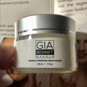 Gia Bennet Madrid 1oz Anti-Aging Facial Moisturiz